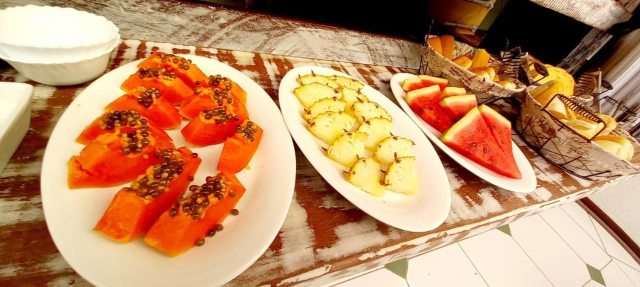 Bliss Hoteis Centro Búzios Exteriör bild Papaya, pineapple and watermelon